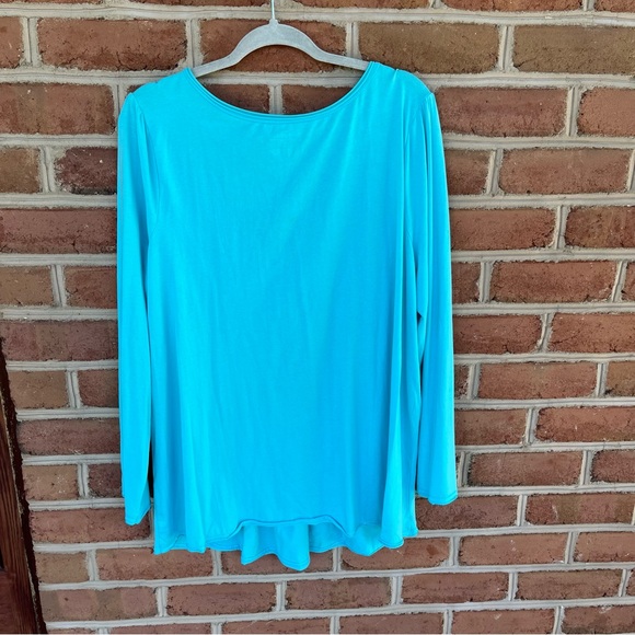 Beautiful blue comfy ladies top. Size 18/20 -add some color to your wardrobe - Picture 5 of 8